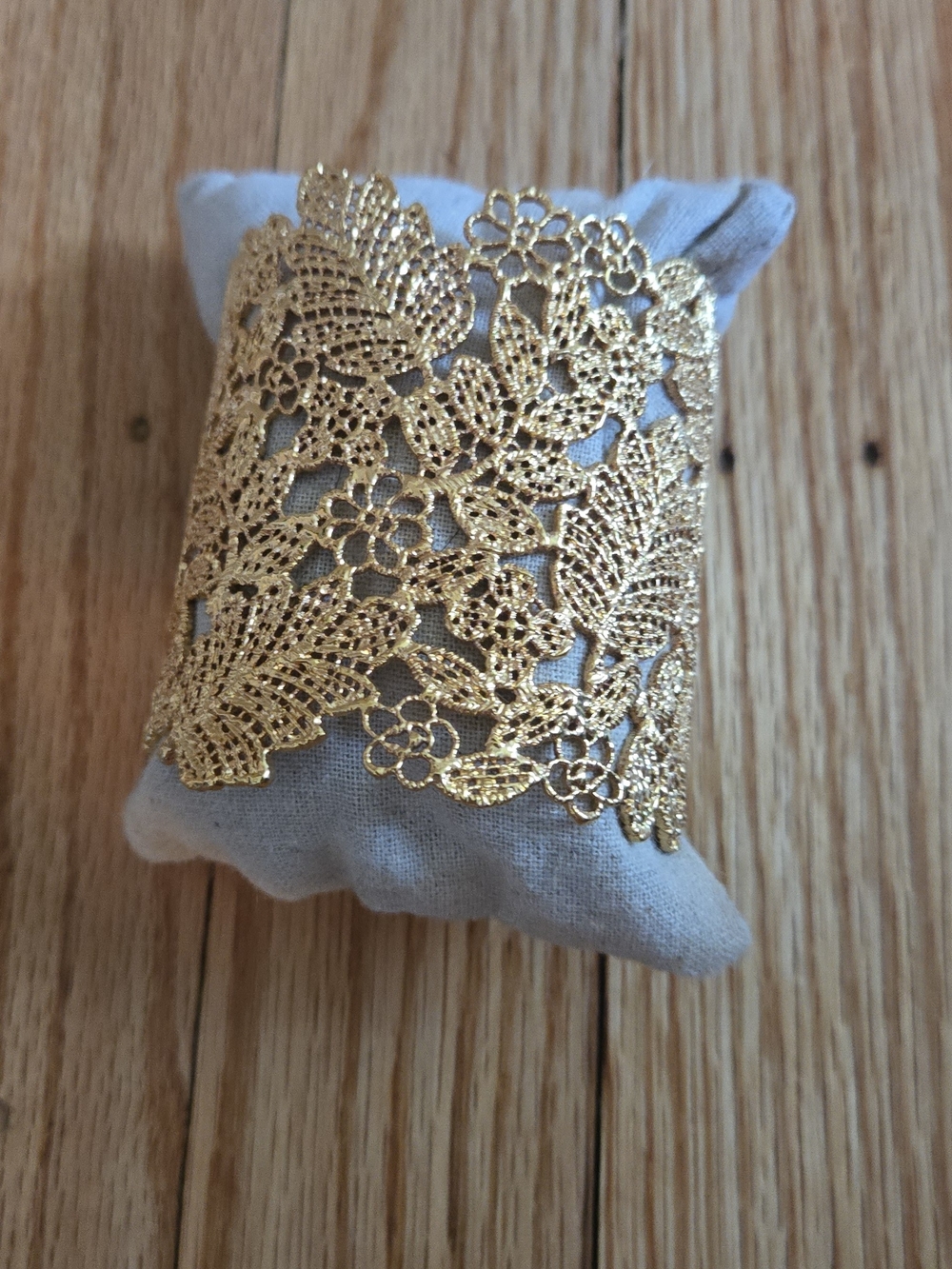 Stella & Dot Gold Floral Lace Cuff Bracelet